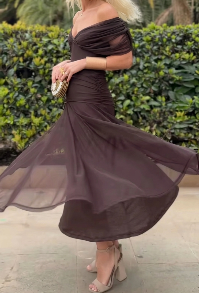Luisa | Vestido largo elegante con escote en V que realza la silueta
